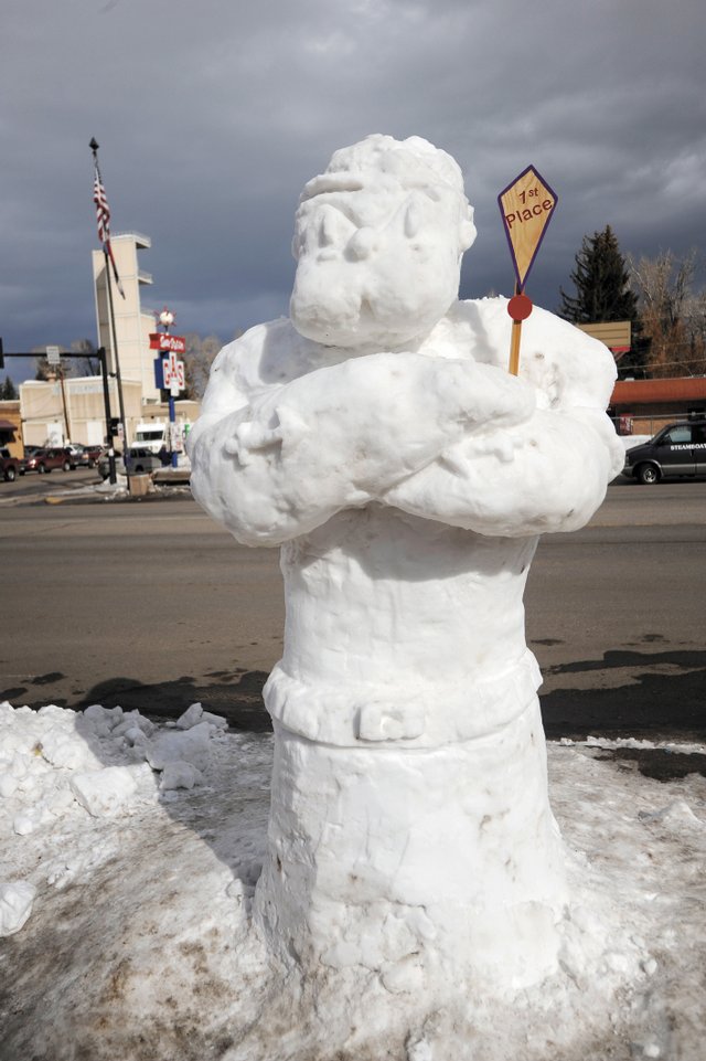 Wolf Snow Sculpture