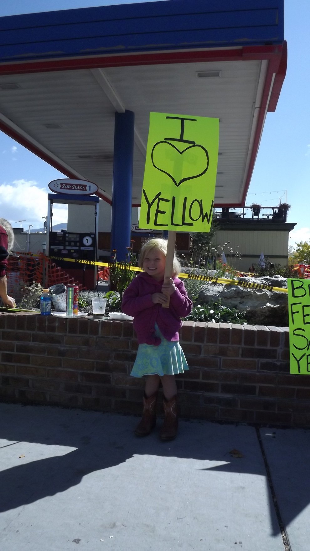  - Save_the_Bus_protestor_Aidan_Hanady_supports_the_yellow_line_t990
